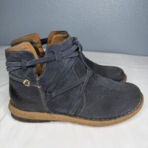 BORN Women's Tarkiln Suede Leather Ankle Boot Navy Blue 8.5 Ankle Bootie EU 40
